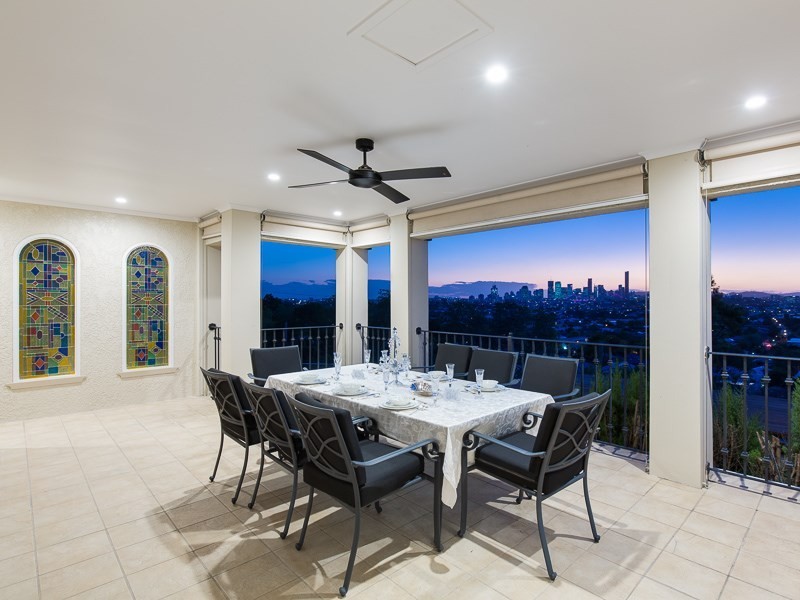 31 Dilkera Street, Balmoral QLD 4171