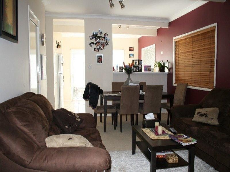 20 Hillside Crescent, Seven Hills QLD 4170