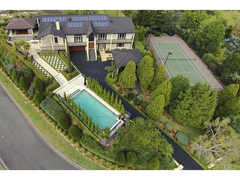 30 Corniche Place, Brookfield QLD 4069