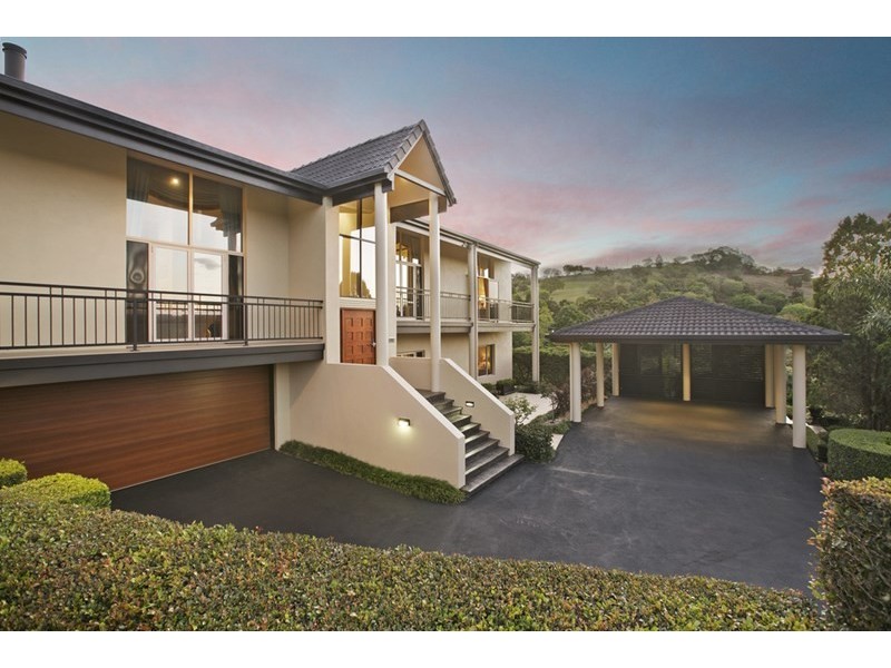 30 Corniche Place, Brookfield QLD 4069