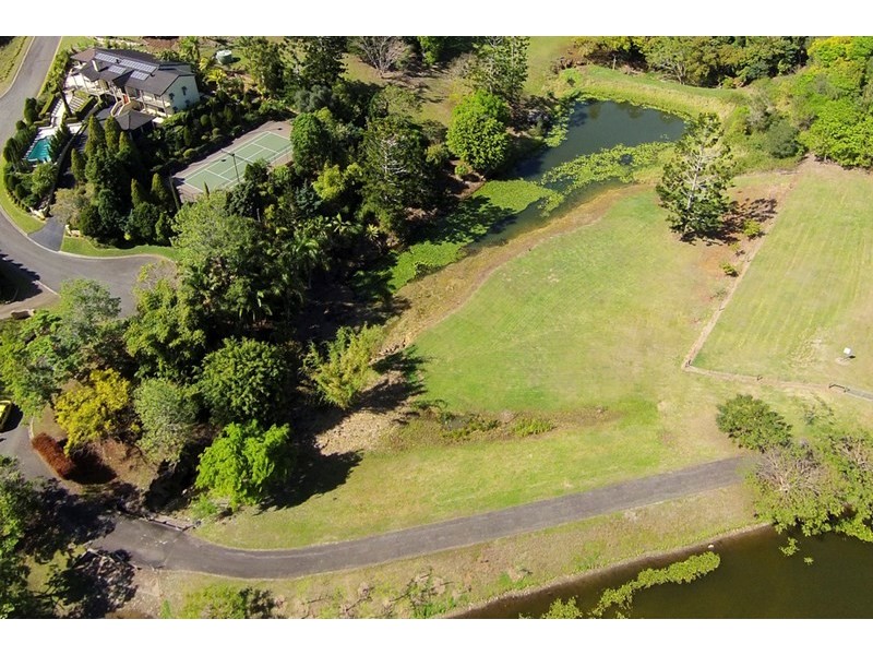 30 Corniche Place, Brookfield QLD 4069