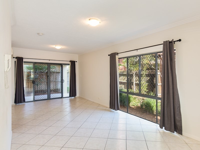 2/53 Bilyana Street, Balmoral QLD 4171