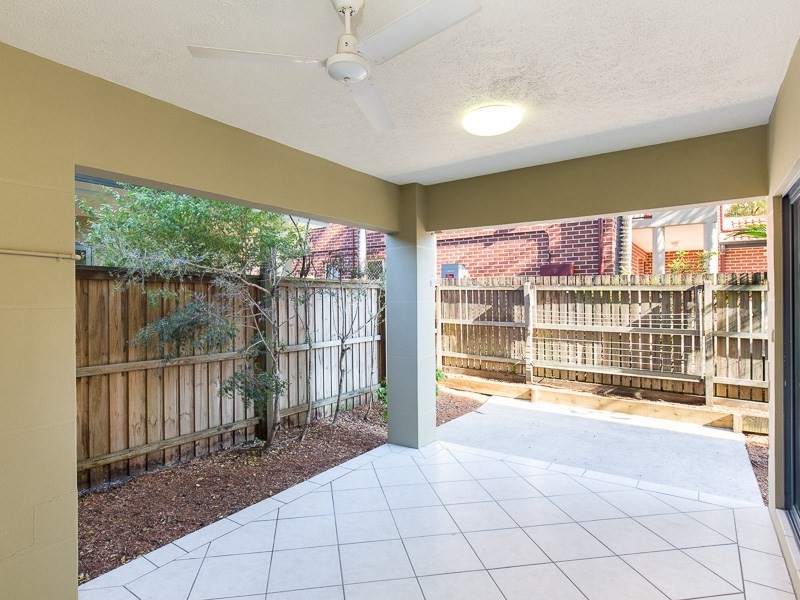 2/53 Bilyana Street, Balmoral QLD 4171