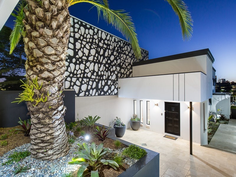 20 Scott Street, Hawthorne QLD 4171