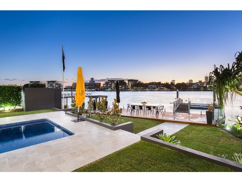 20 Scott Street, Hawthorne QLD 4171