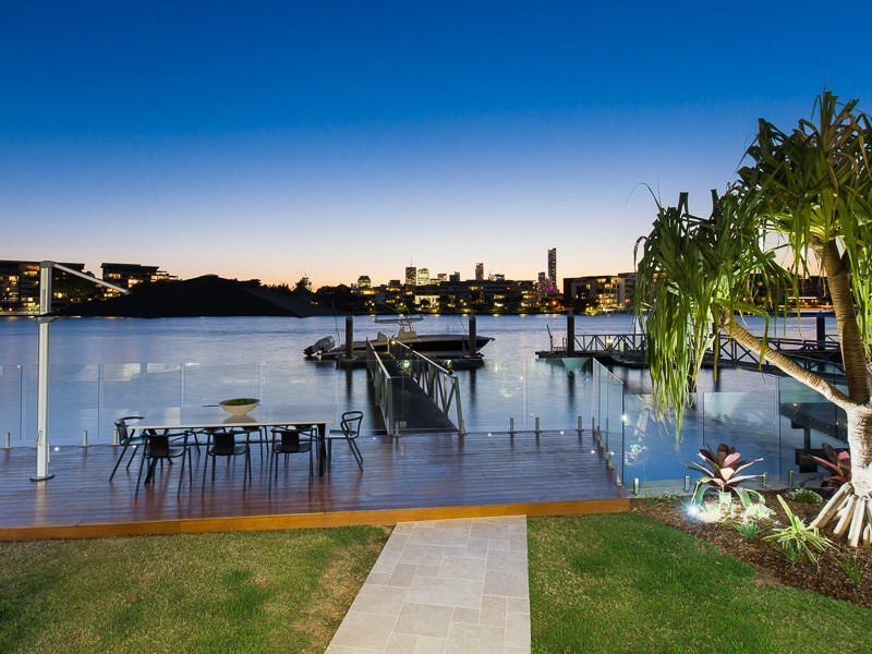 20 Scott Street, Hawthorne QLD 4171