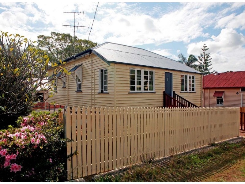 284 Wynnum Road, Norman Park QLD 4170