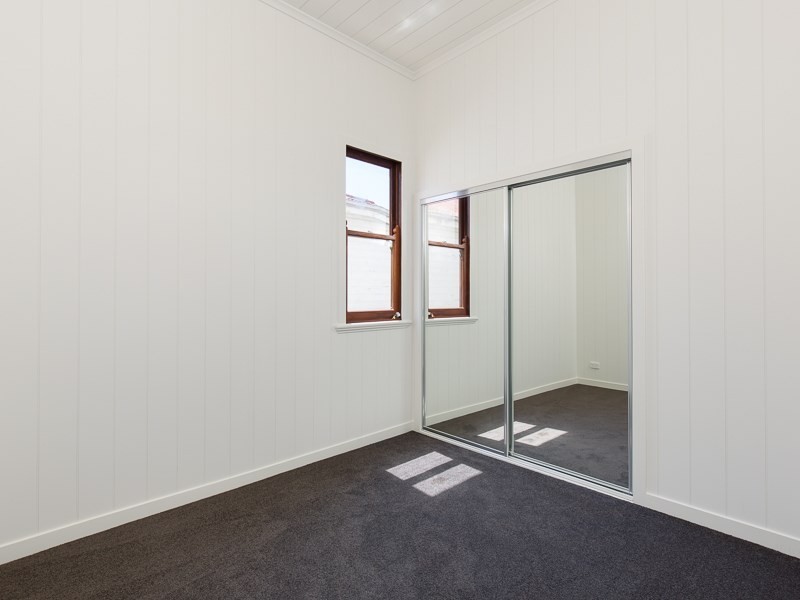 43 Burlington Street, East Brisbane QLD 4169