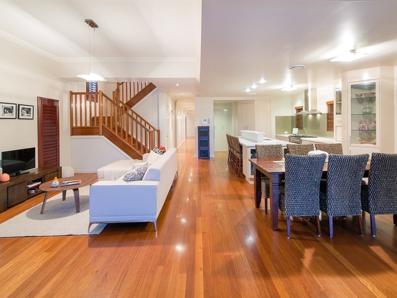 203 Agnew Street, Morningside QLD 4170