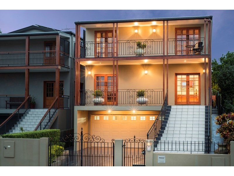 203 Agnew Street, Morningside QLD 4170