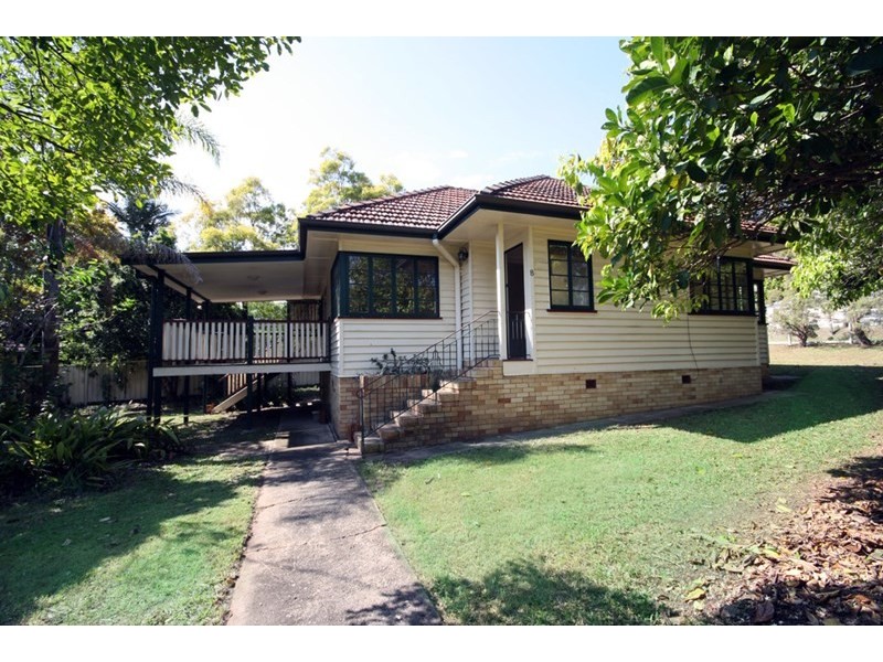 34 Barton Parade, Balmoral QLD 4171