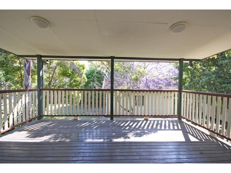 34 Barton Parade, Balmoral QLD 4171