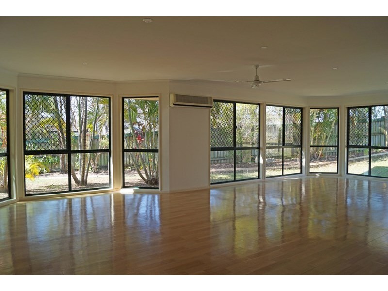 22 Cotswold Street, Wishart QLD 4122