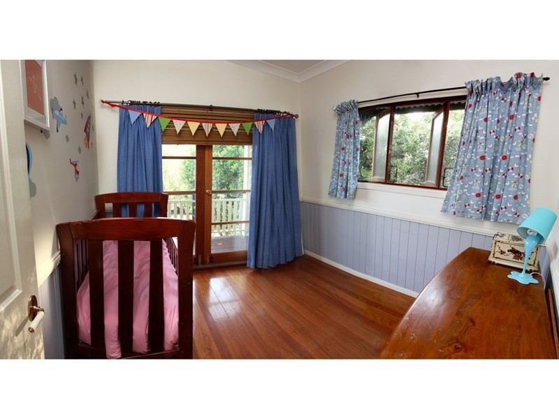 198 Cliveden Avenue, Corinda QLD 4075