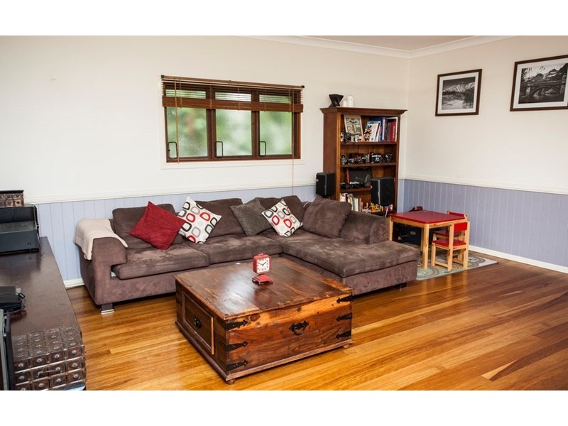 198 Cliveden Avenue, Corinda QLD 4075