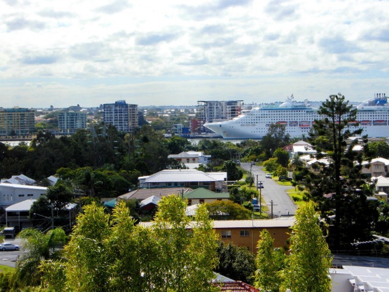 266 Oxford Street, Balmoral QLD 4171