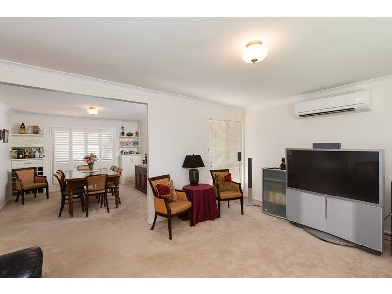 151 Samuel Street, Camp Hill QLD 4152