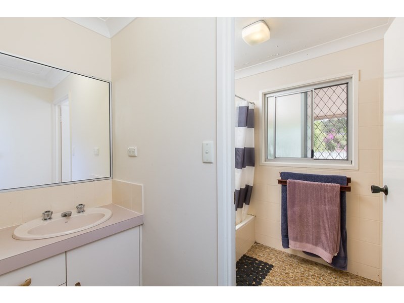 151 Samuel Street, Camp Hill QLD 4152