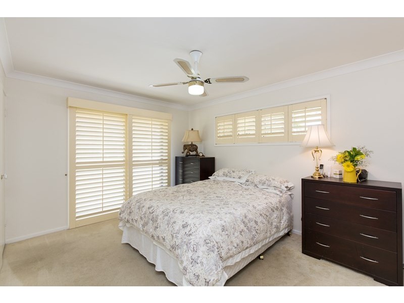 151 Samuel Street, Camp Hill QLD 4152