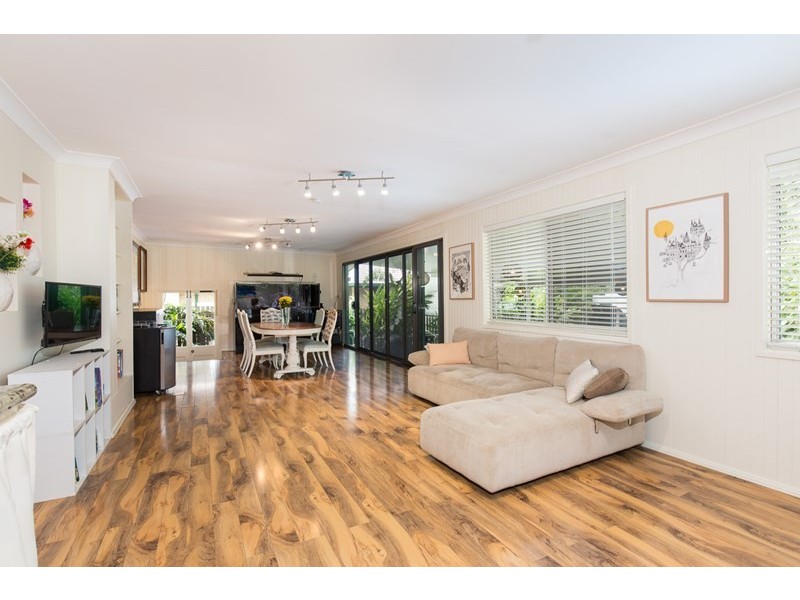 10 Langham Street, Tarragindi QLD 4121