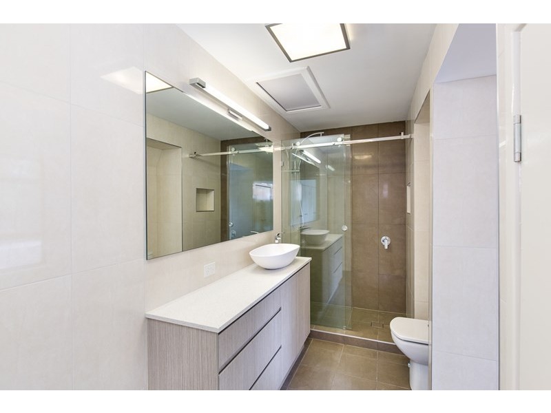 10 Langham Street, Tarragindi QLD 4121