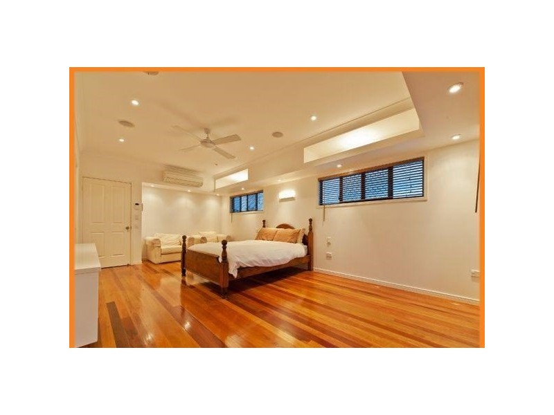 32 Clausen Street, Mount Gravatt East QLD 4122