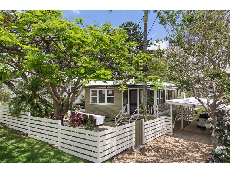 9 Cecile Street, Balmoral QLD 4171