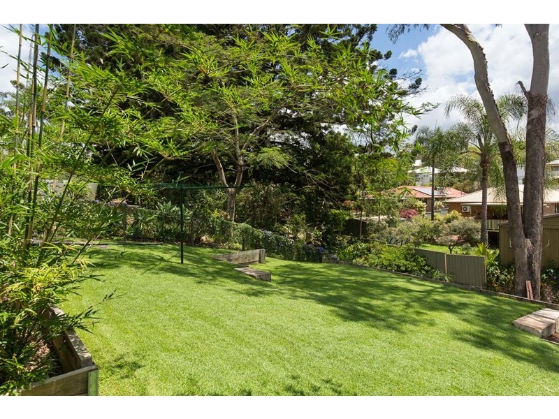 9 Cecile Street, Balmoral QLD 4171