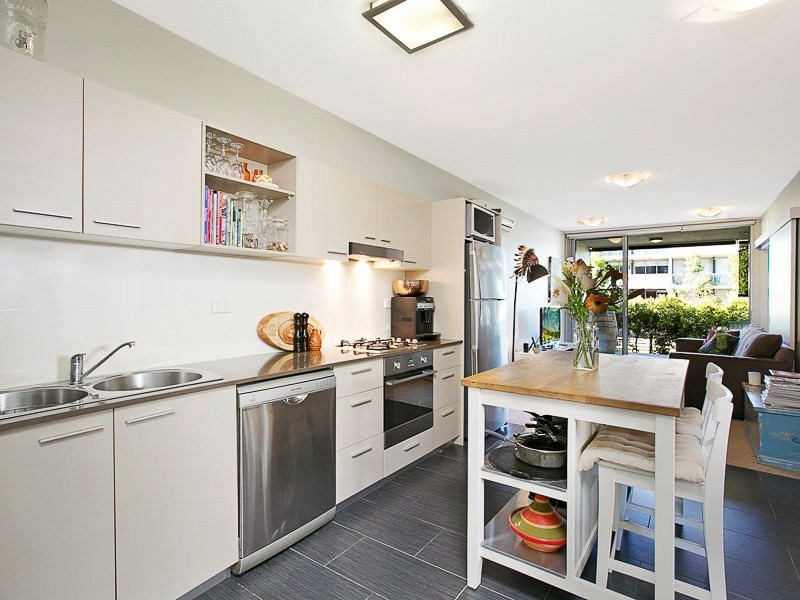 11/18 Riverbend Place, Bulimba QLD 4171