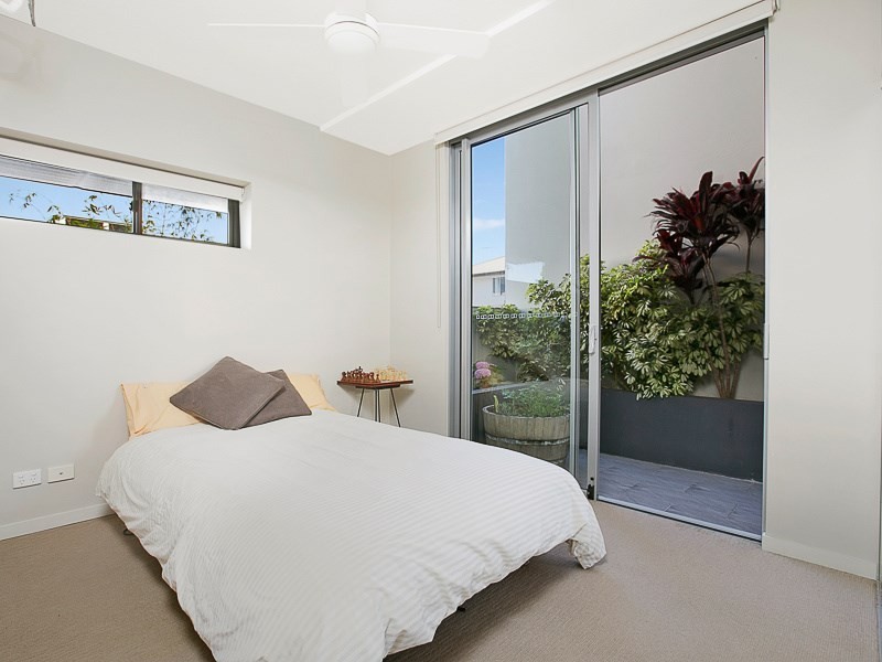 11/18 Riverbend Place, Bulimba QLD 4171