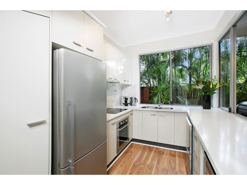 10 Leura Avenue, Hawthorne QLD 4171