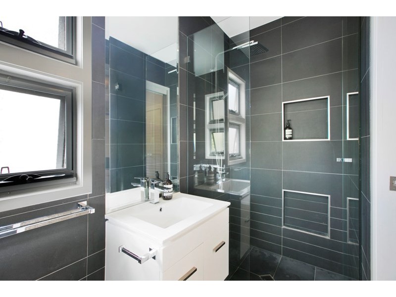 10 Leura Avenue, Hawthorne QLD 4171