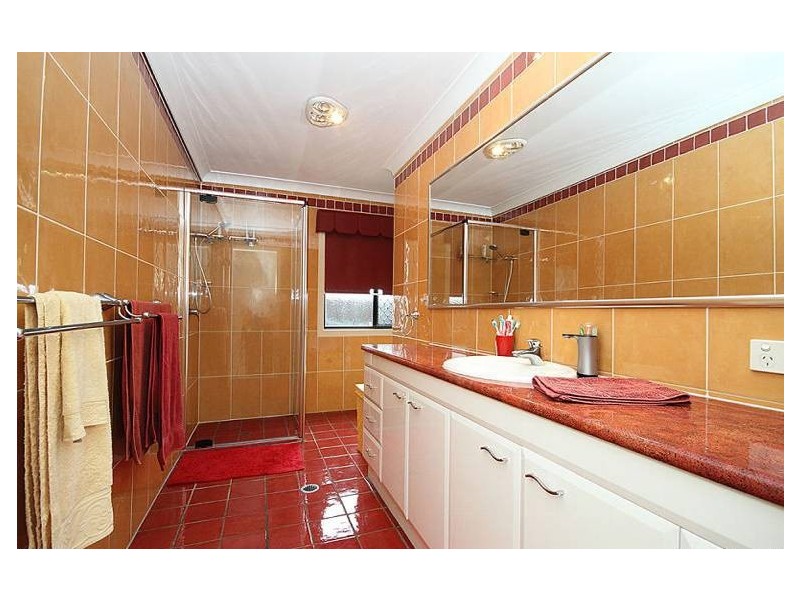 3 Chichester Court, Carindale QLD 4152