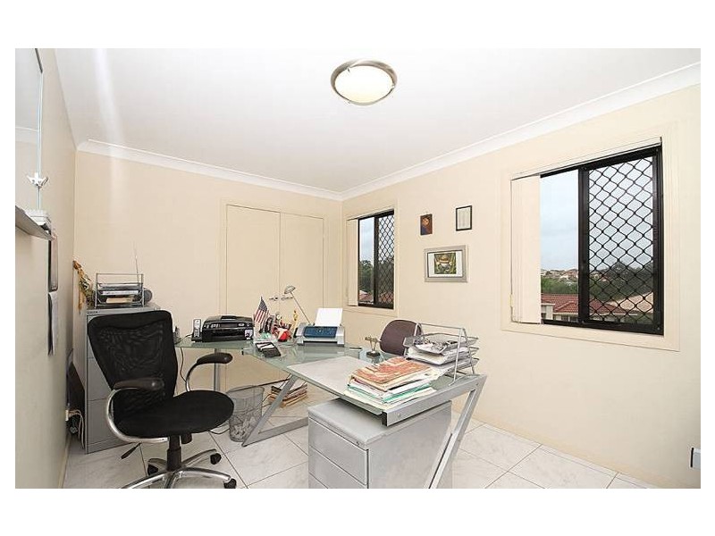 3 Chichester Court, Carindale QLD 4152