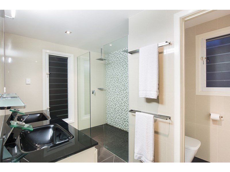 130 Besham Parade, Wynnum QLD 4178