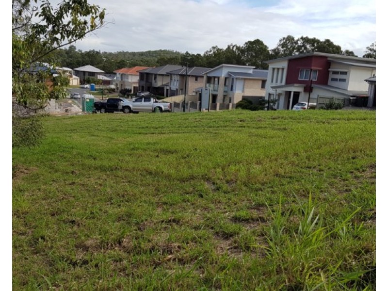 18 Mizen Place, Holland Park West QLD 4121