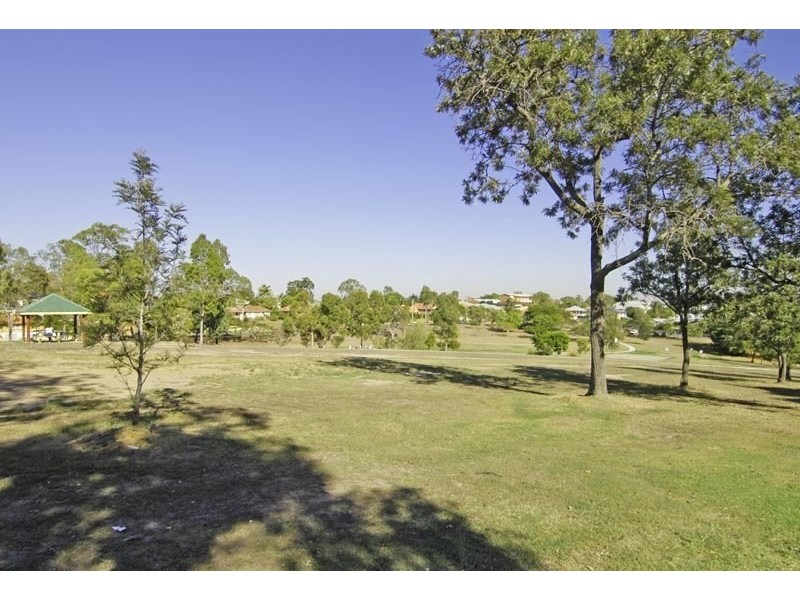 16 Russell Avenue, Norman Park QLD 4170