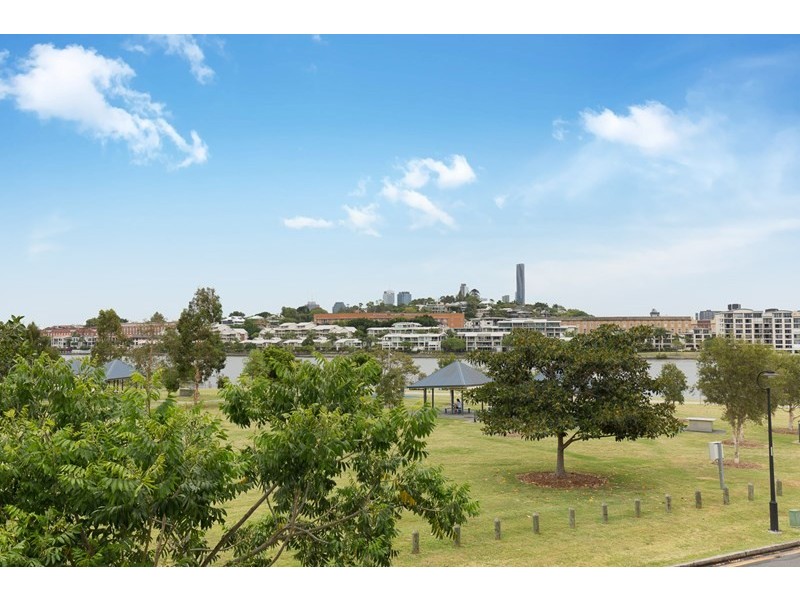 36/44 Addison Avenue, Bulimba QLD 4171