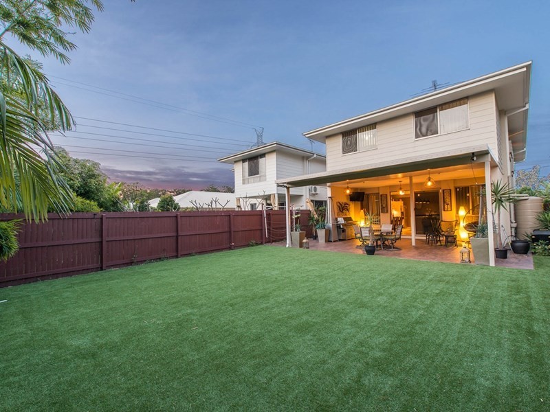 174 Barrack Road, Cannon Hill QLD 4170