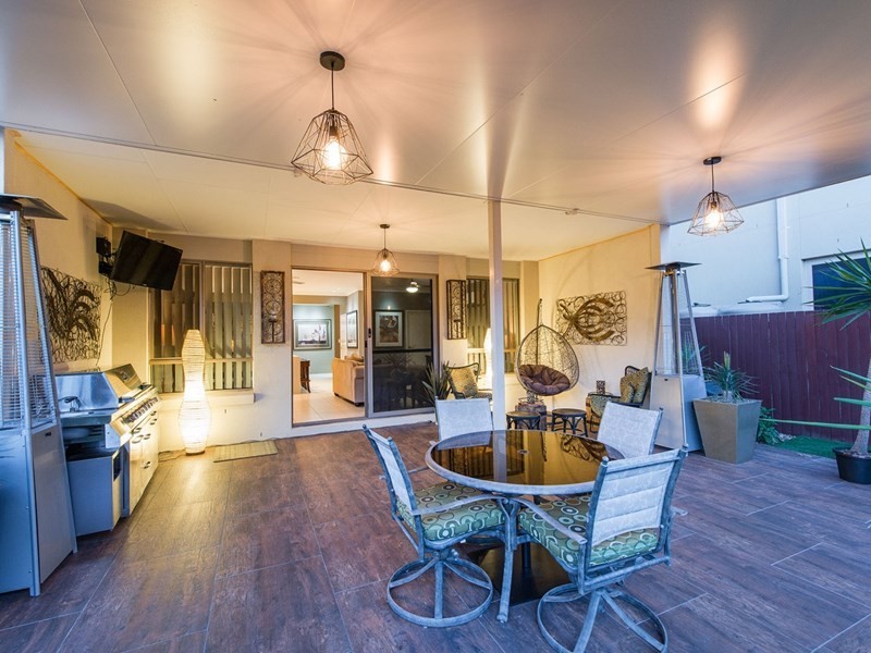 174 Barrack Road, Cannon Hill QLD 4170
