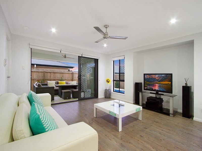 10 Riverstone Avenue, Logan Reserve QLD 4133