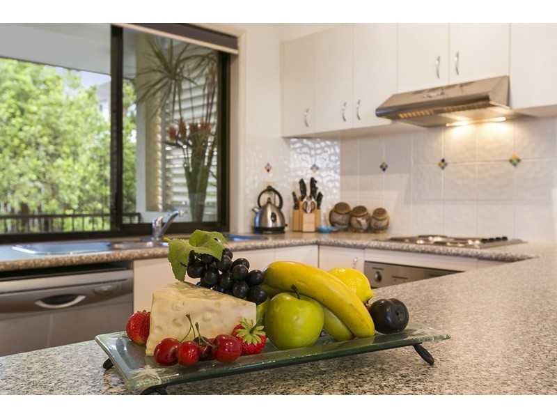 52B Amelia Street, Coorparoo QLD 4151