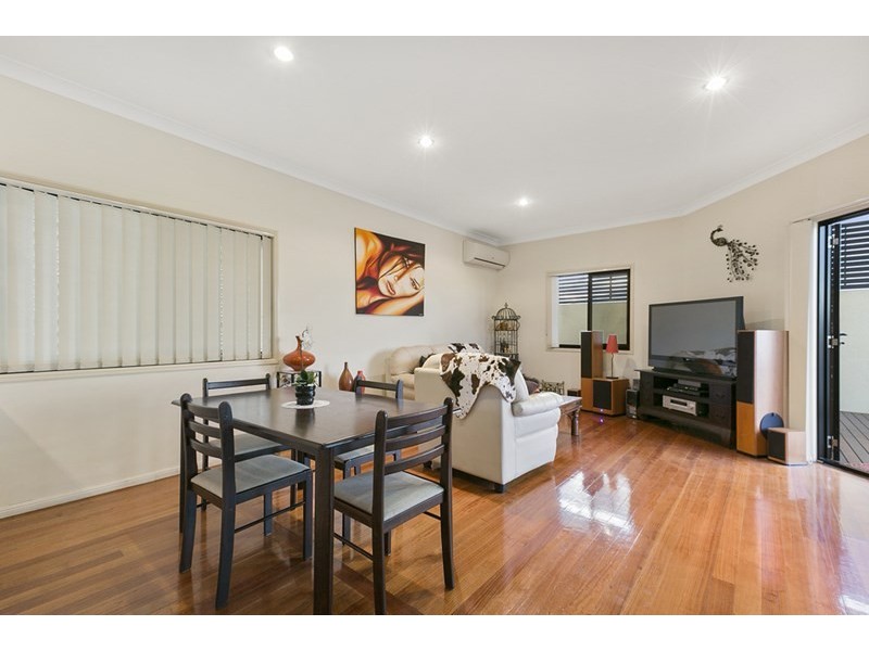 52B Amelia Street, Coorparoo QLD 4151