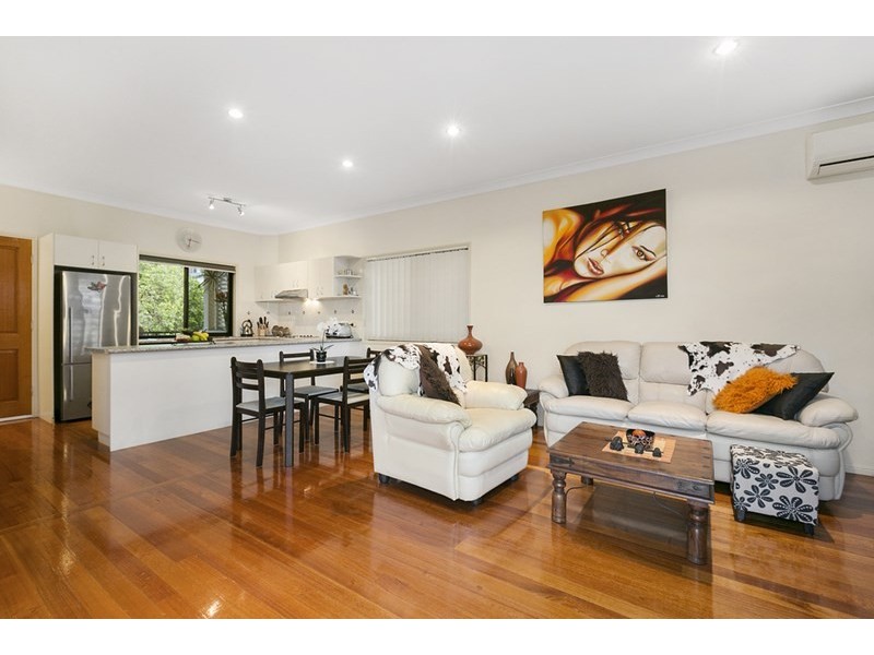 52B Amelia Street, Coorparoo QLD 4151