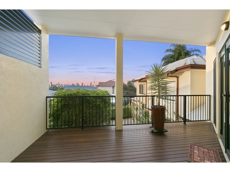 52B Amelia Street, Coorparoo QLD 4151