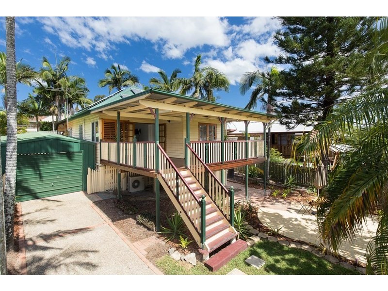 16 Long Street, Camp Hill QLD 4152