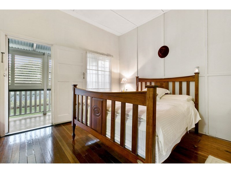 31 Waterview Avenue, Wynnum QLD 4178