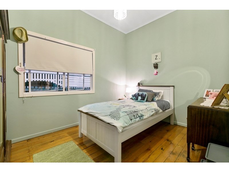 31 Waterview Avenue, Wynnum QLD 4178