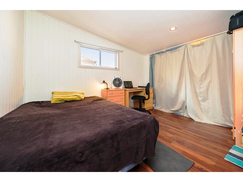 30 Flower Street, Woolloongabba QLD 4102