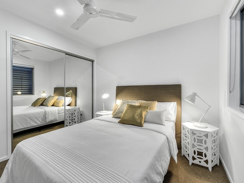 2/21 Pickwick Street, Cannon Hill QLD 4170